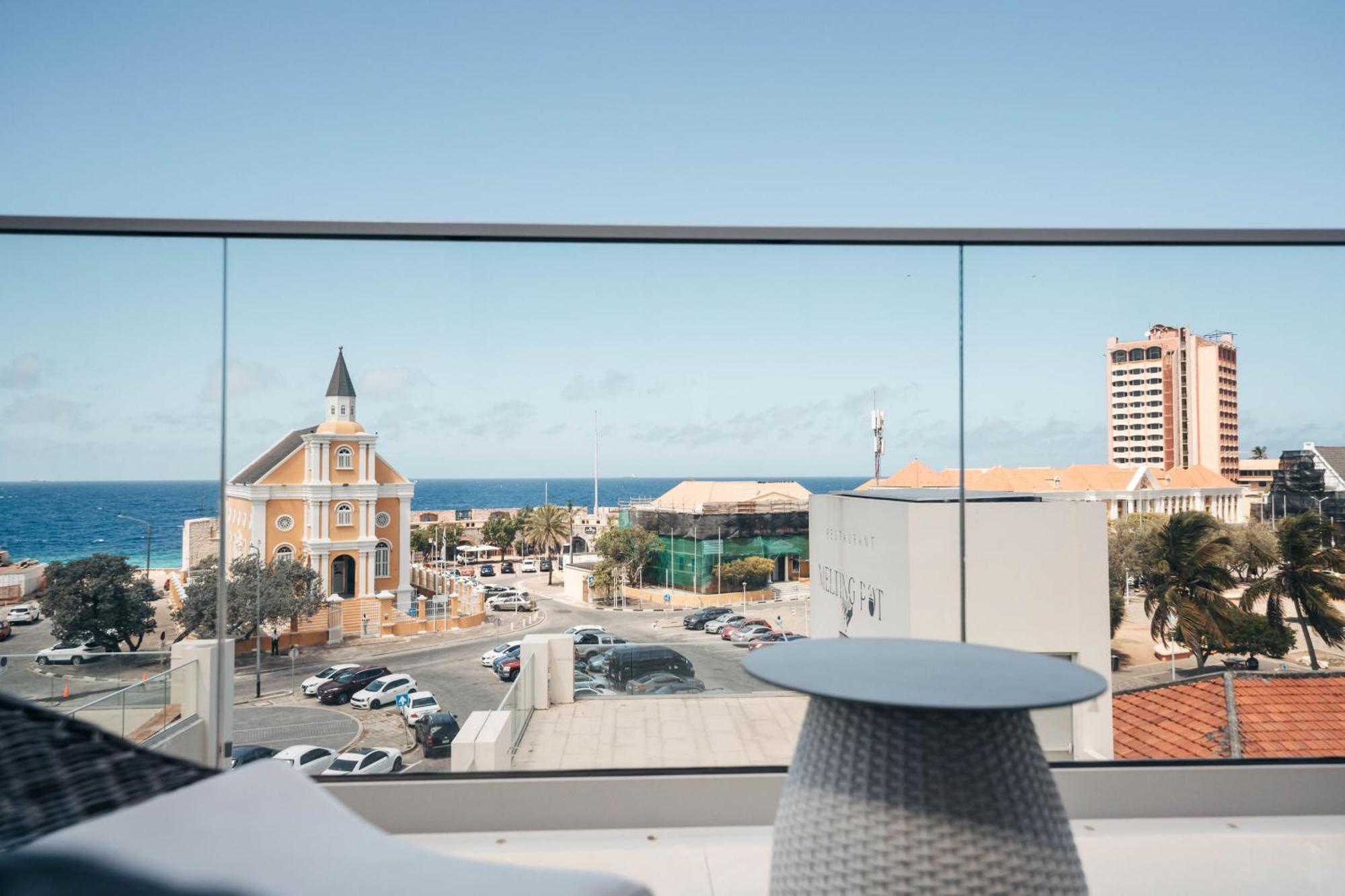 Elements Hotel & Shops Curacao Виллемстад Экстерьер фото