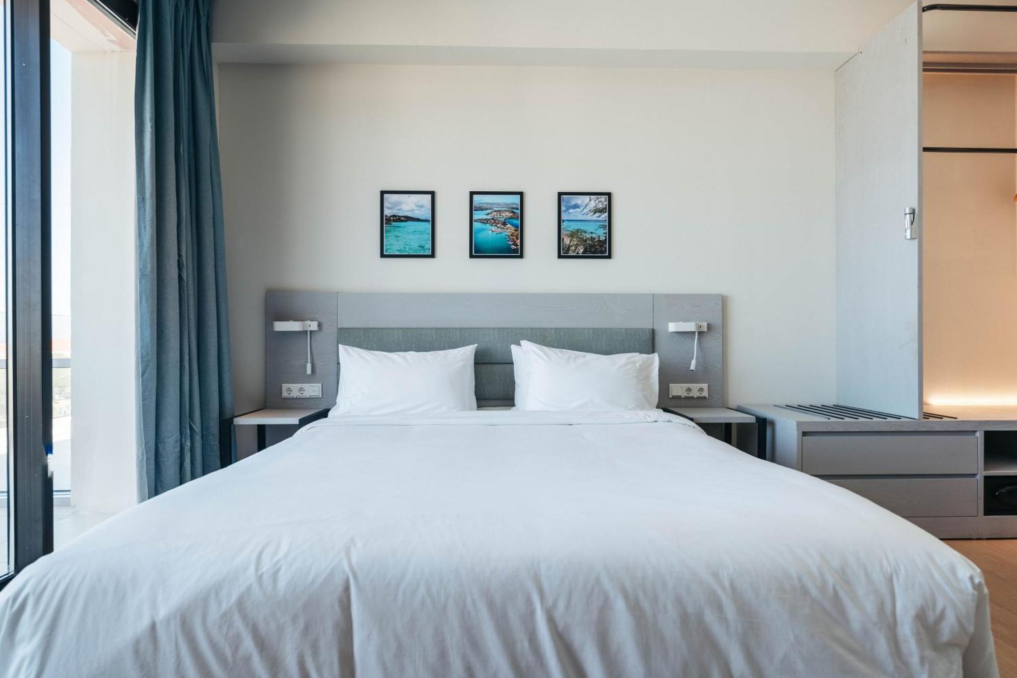 Elements Hotel & Shops Curacao Виллемстад Экстерьер фото