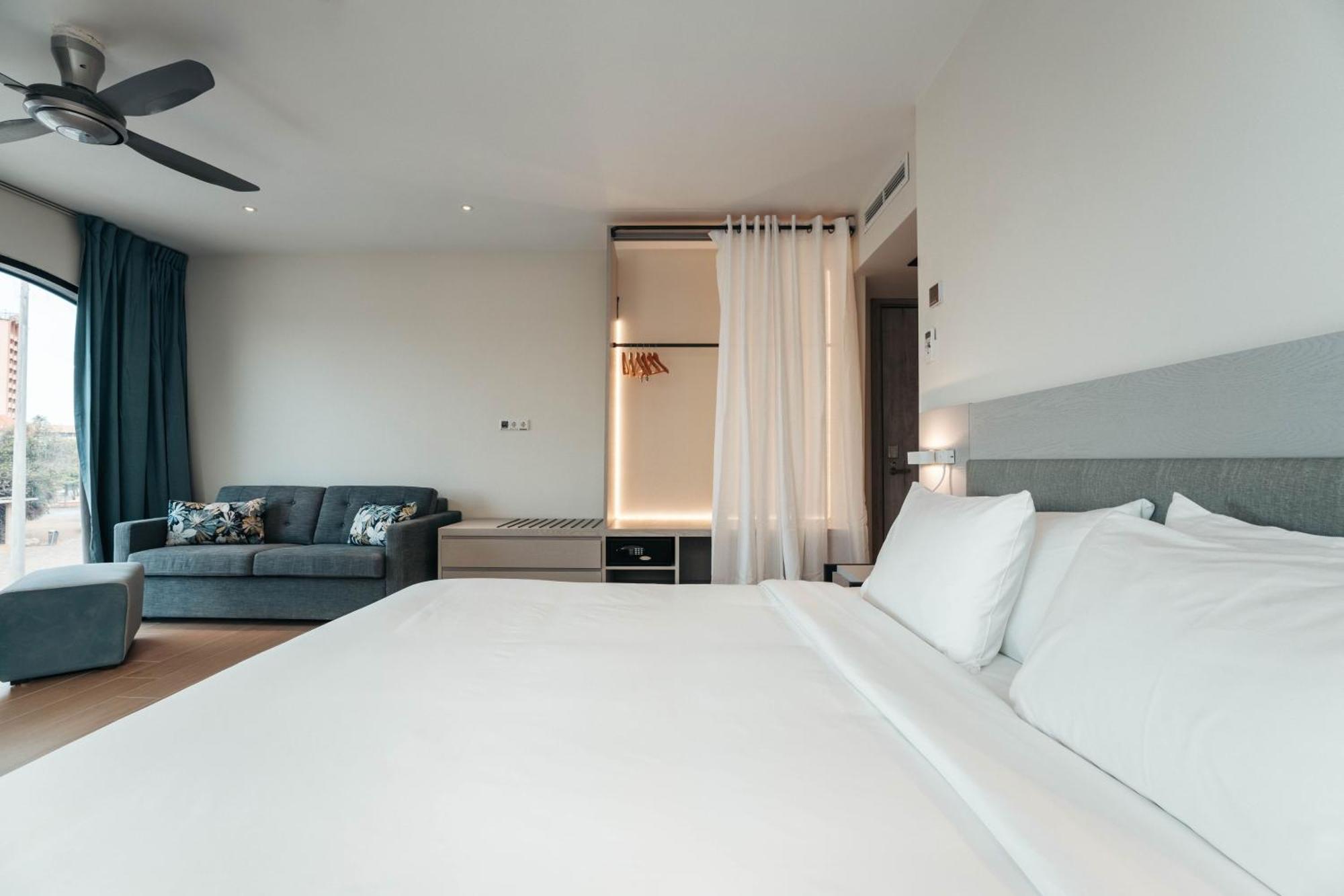 Elements Hotel & Shops Curacao Виллемстад Экстерьер фото