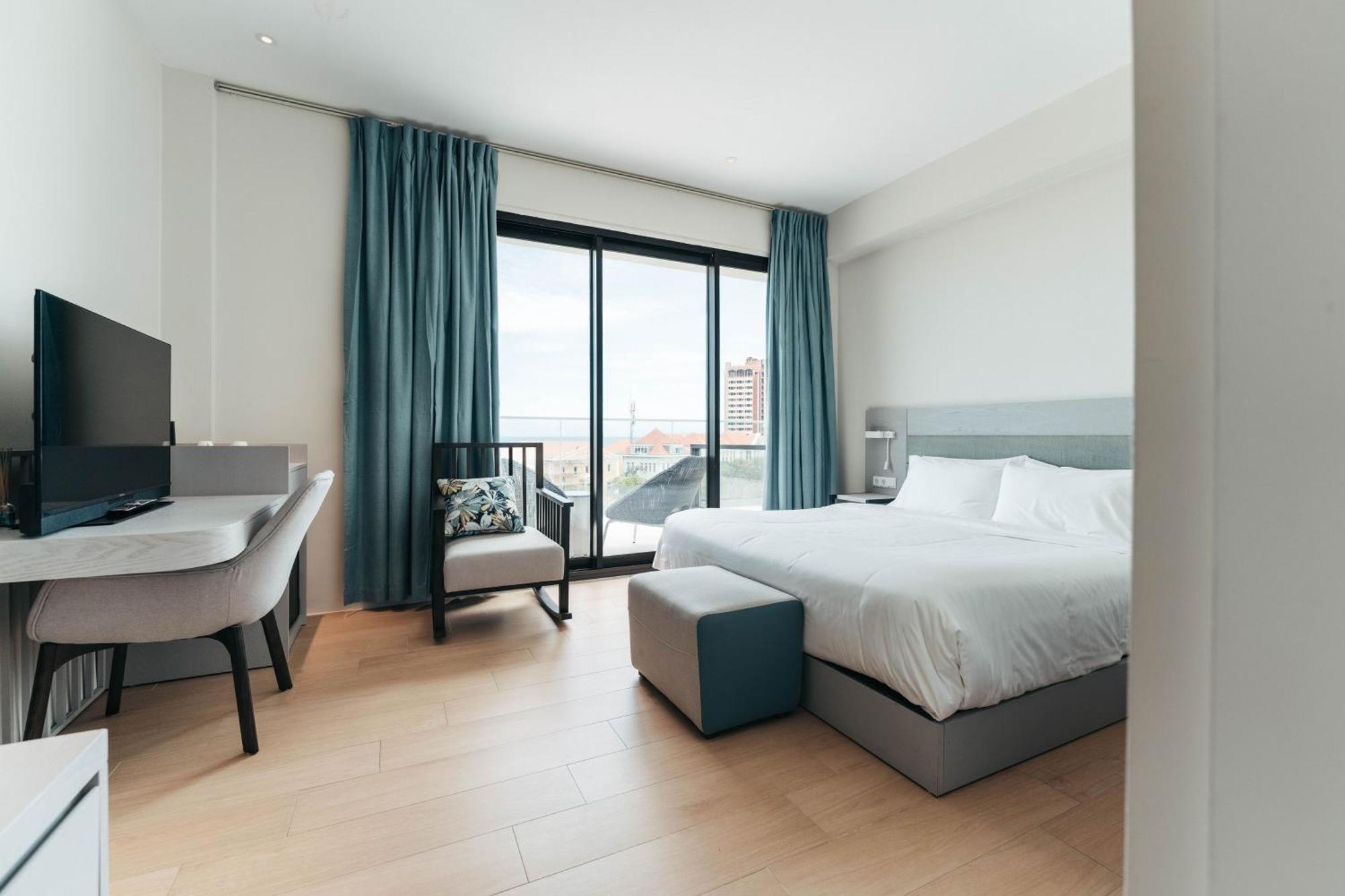 Elements Hotel & Shops Curacao Виллемстад Экстерьер фото
