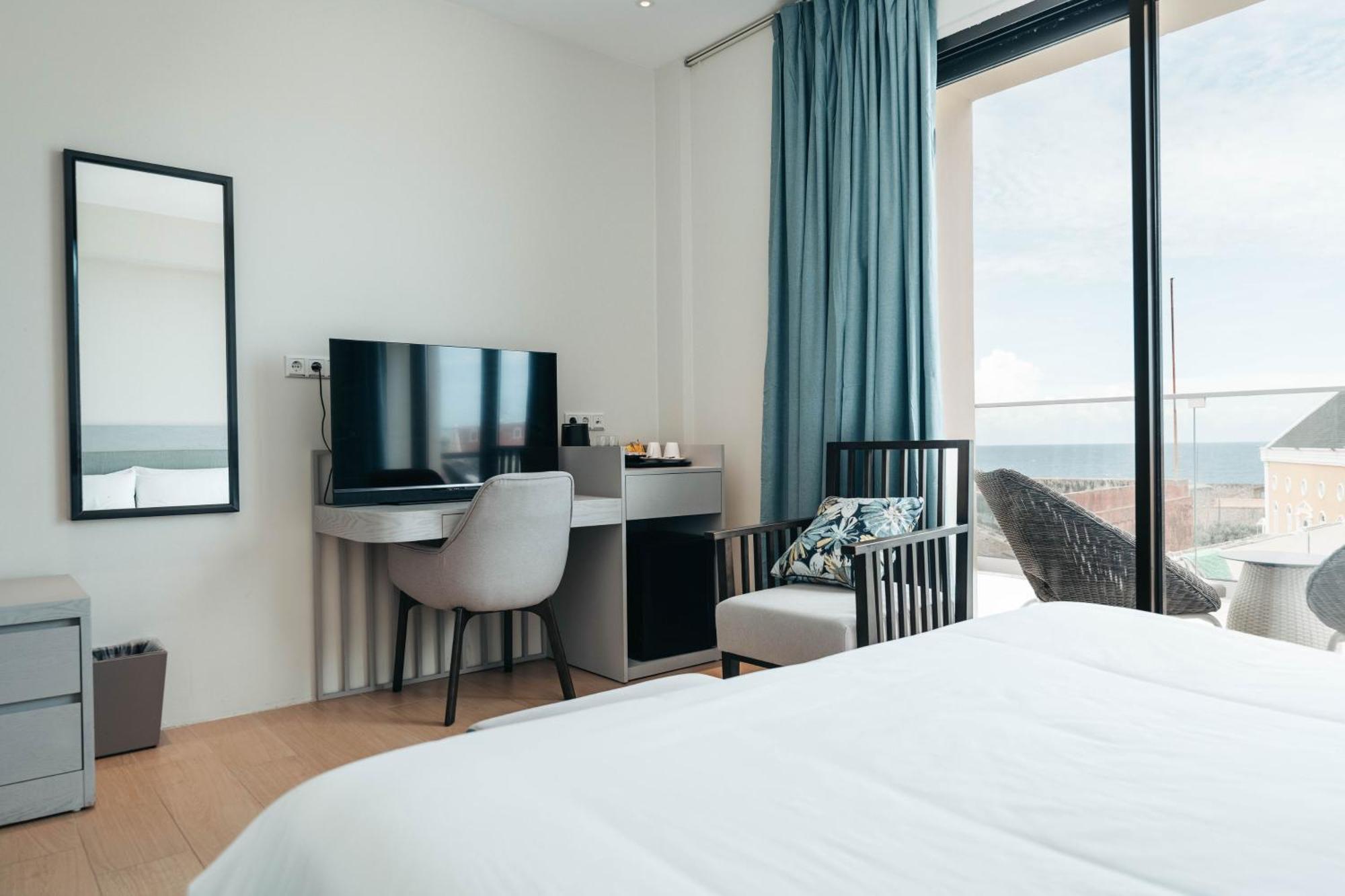 Elements Hotel & Shops Curacao Виллемстад Экстерьер фото