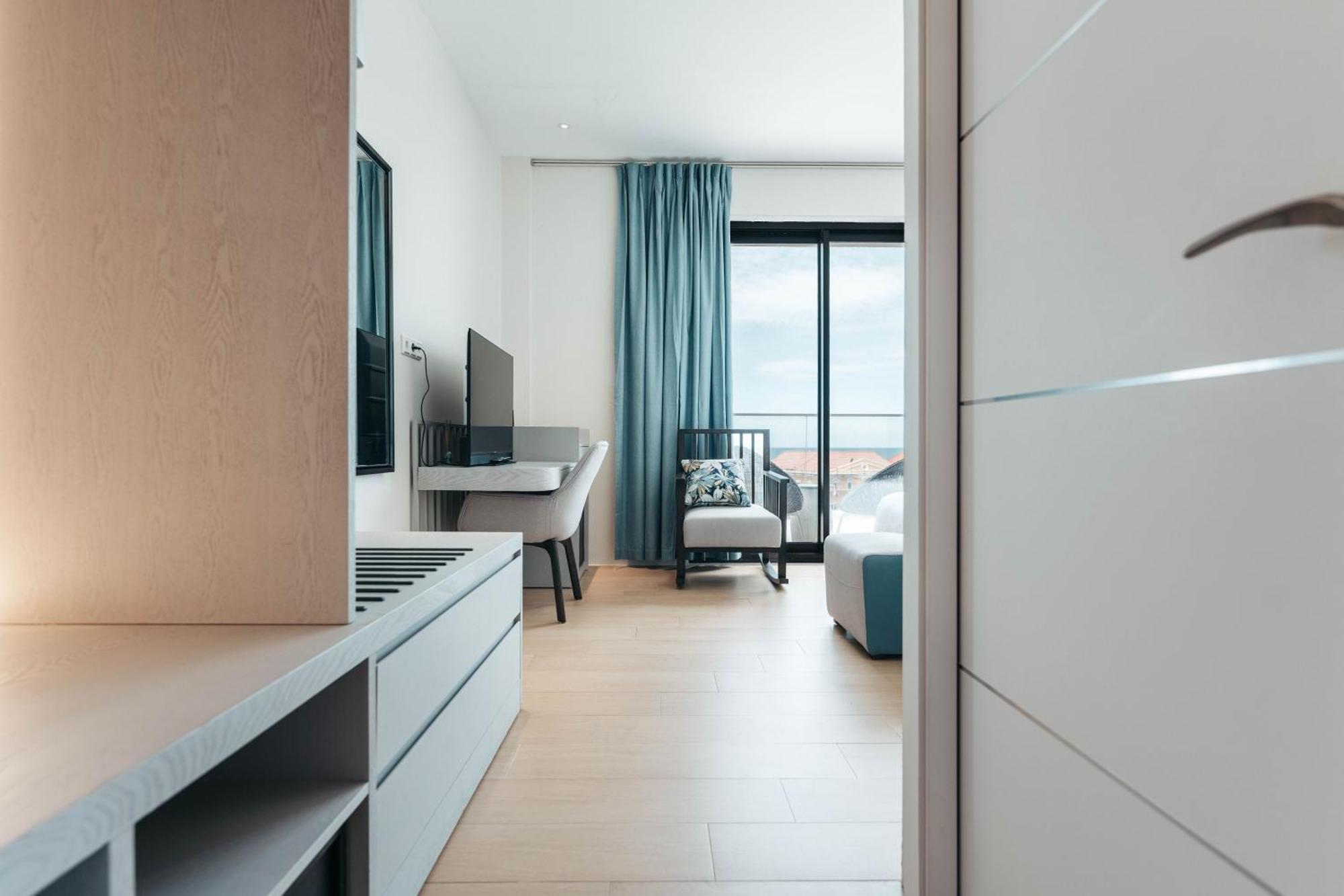 Elements Hotel & Shops Curacao Виллемстад Экстерьер фото