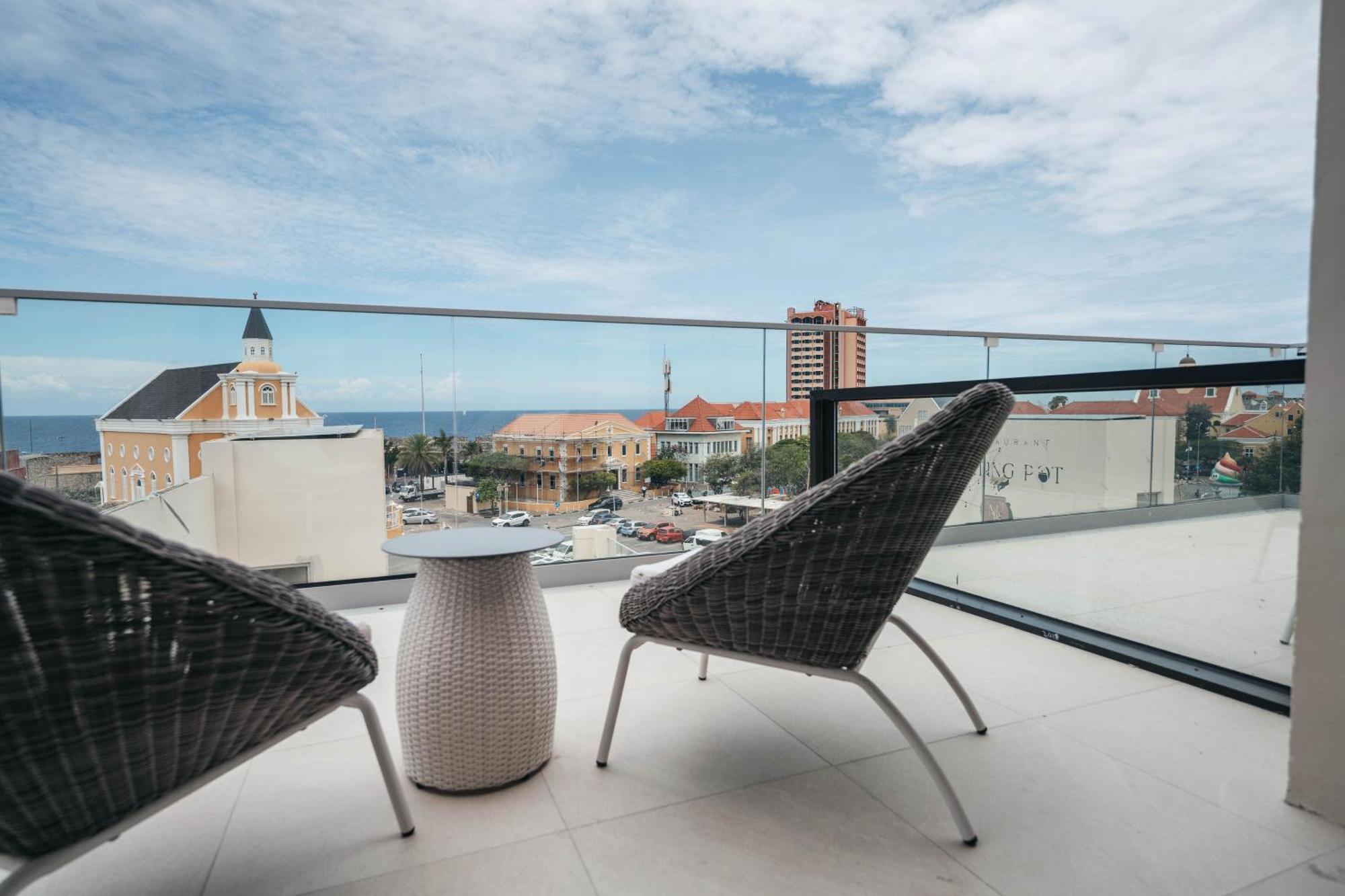 Elements Hotel & Shops Curacao Виллемстад Экстерьер фото